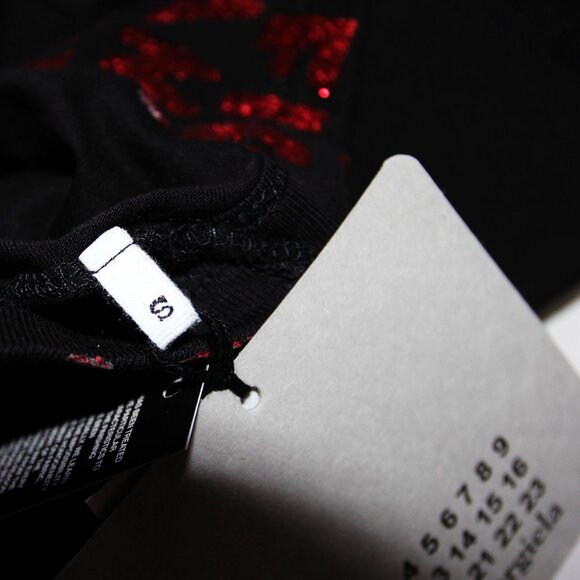 BNWT AW19 MAISON MARGIELA AIDS GLITTER PRINT TSHIRT S - Picture 9 of 14